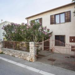 Apartments with parking space Rovinj - 20538