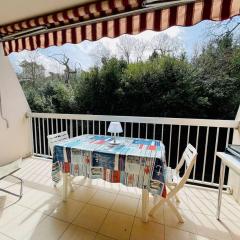 Studio Cabine à Arcachon, Proche Centre, Balcon ensoleillé, Parking, à 600m de la Plage - FR-1-433-98