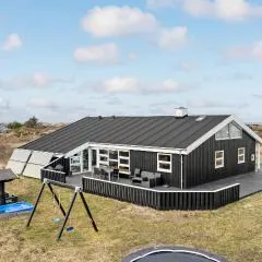 Beautiful Home In Hjrring With Sauna