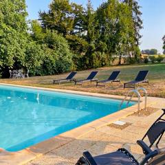 Nice Apartment In Maulon Darmagnac With Outdoor Swimming Pool, Wifi And 2 Bedrooms