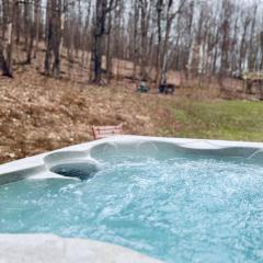 Cozy Cottage with Jacuzzi and Fire Pit and Reading Nook!