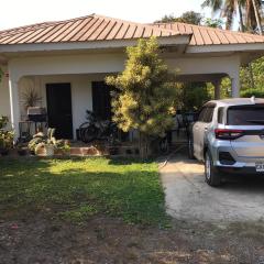 Riverside Transient House/Balingasay-Patar Beach