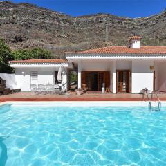 Lovely Home In Cercado De Espino With Outdoor Swimming Pool