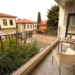 Remarkable Flat with Balcony near Hadrian's Gate
