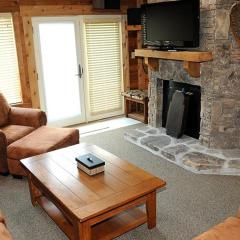 Seven Springs Sunridge 2 Bedroom Standard Condo - Ski In Out, Pet Friendly! condo