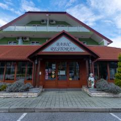 Hotel & Restaurant Babic