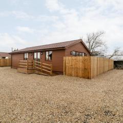 Bluebell Lodge, Meadow view lodges