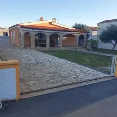 Studio apartman I mali apartman