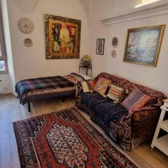 Beautifully restored romantic apartment in the centre of historic Dolcedo