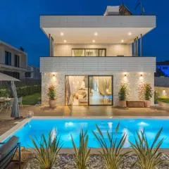 Villa Golden Shine