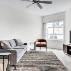 Downtown Bellevue 1BR w WD Storage nr Shops SEA-219