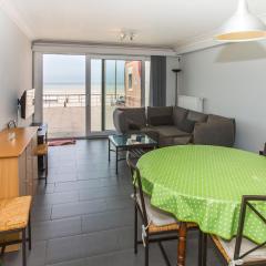 Cosy apartment near the beach