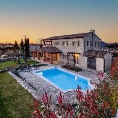 Villa Avalon - Luxury home with pool in the centre of Istria