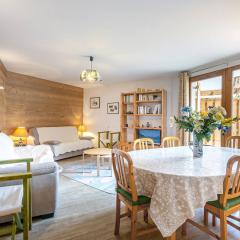 Appartement spacieux avec wifi, parking, balcon Sud à 10 min des commodités - FR-1-694-33