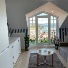 Estudio impresionantes vistas con terraza y piscina