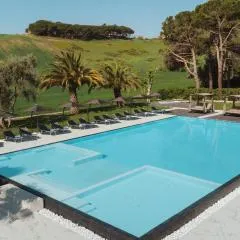 Pietra Bianca Hotel