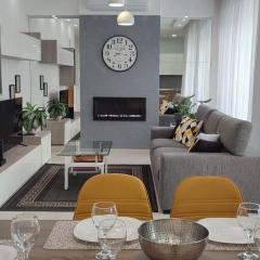 Bright Stylish Apartment