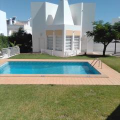 3 bedrooms villa at Albufeira 900 m away from the beach with private pool enclosed garden and wifi