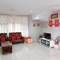 LF Homestay~ 7 Rooms #Wifi Available