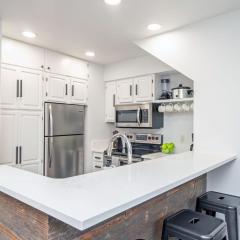 Mountain View Dream on River Trail - Hot Tub, Garage, Lift 7 Ski In Out condo