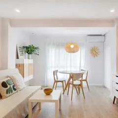 Coqueto apartamento junto a la playa.