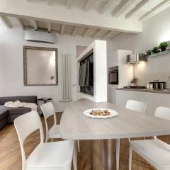 Rosa Apartment by Mamo Florence