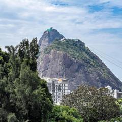 Apt completo com piscina e área de lazer em BOTAFOGO