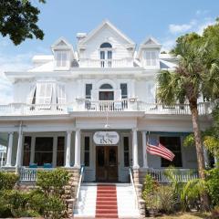 Classic King with Balcony at Curry Mansion by Brightwild