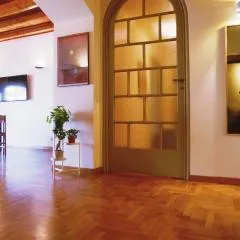 Urban House - Elegant Apartment Brera Milan Center