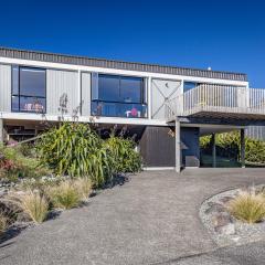 Huia Box House - Ohakune Holiday Home