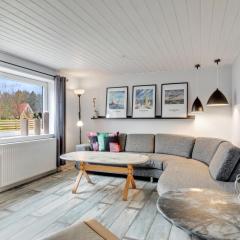 Large And Newly Renovated Holiday Home In Cozy Ingstrup