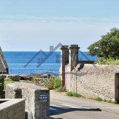 LocaLise - M3A La Maison du pêcheur au Guilvinec - Chambres vue mer - A 20m de la mer située à la pointe de Men Meur - Tout à pied, plage, port, centre, commerces, marché - Wifi inclus - Linge de lit inclus - Jardin clos - En option , ménage et serviettes