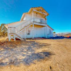 Mountain Vista - House & Barn