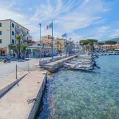 La Fontana 33 sul Lungomare di Campo