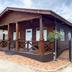 “La Choza” Beach Cabin en el Poblado de Boquerón