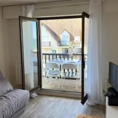 Appartement 2 pièces avec balcon et accès direct plage à Cabourg, animaux admis - FR-1-487-352