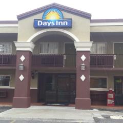 Days Inn by Wyndham Hot Springs