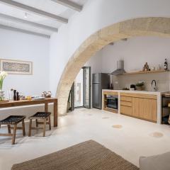 Lithos Retreat (ΛΙTHOS Retreat)