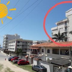 Pertinho da praia com ar condicionado