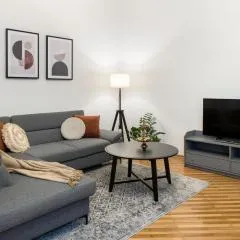 WAWELOVE Piłsudskiego - 3 bedroom apt. with balcony and free parking!
