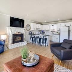 Deck, Fire Pit and Grill Lakefront Oklahoma Abode