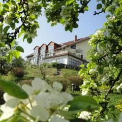 Landhotel BurgenBlick Garni & Tagungshotel