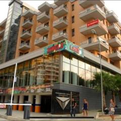 2 Bedrooms Seaside View Apart, free parking.