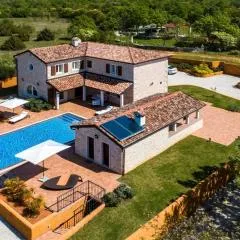 Villa Luxoria Ema
