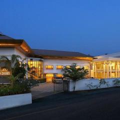 Eloor Tourist Home