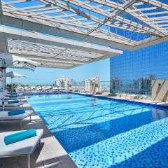 Cheval Maison - The Palm