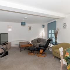 Homely and Central 2BD Flat - Leith