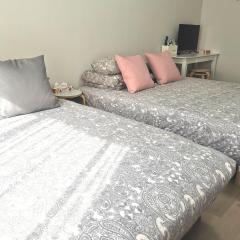 B Shinjuku Self Check in