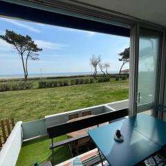 BLUE BAY Les pieds dans l'eau - Face à la mer