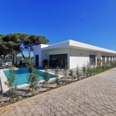 Valverde 2 Villa, Vilamoura, Algarve, only 5 minutes from Marina, Golf and Beach